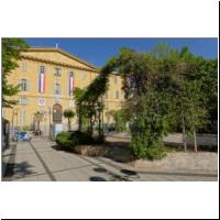 2022-04-29 Begruenung Rue Hotel des Postes 02.jpg